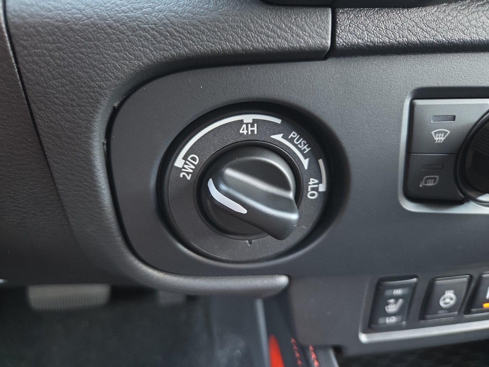 2027 Nissan Frontier Crew Cab PRO-4X®