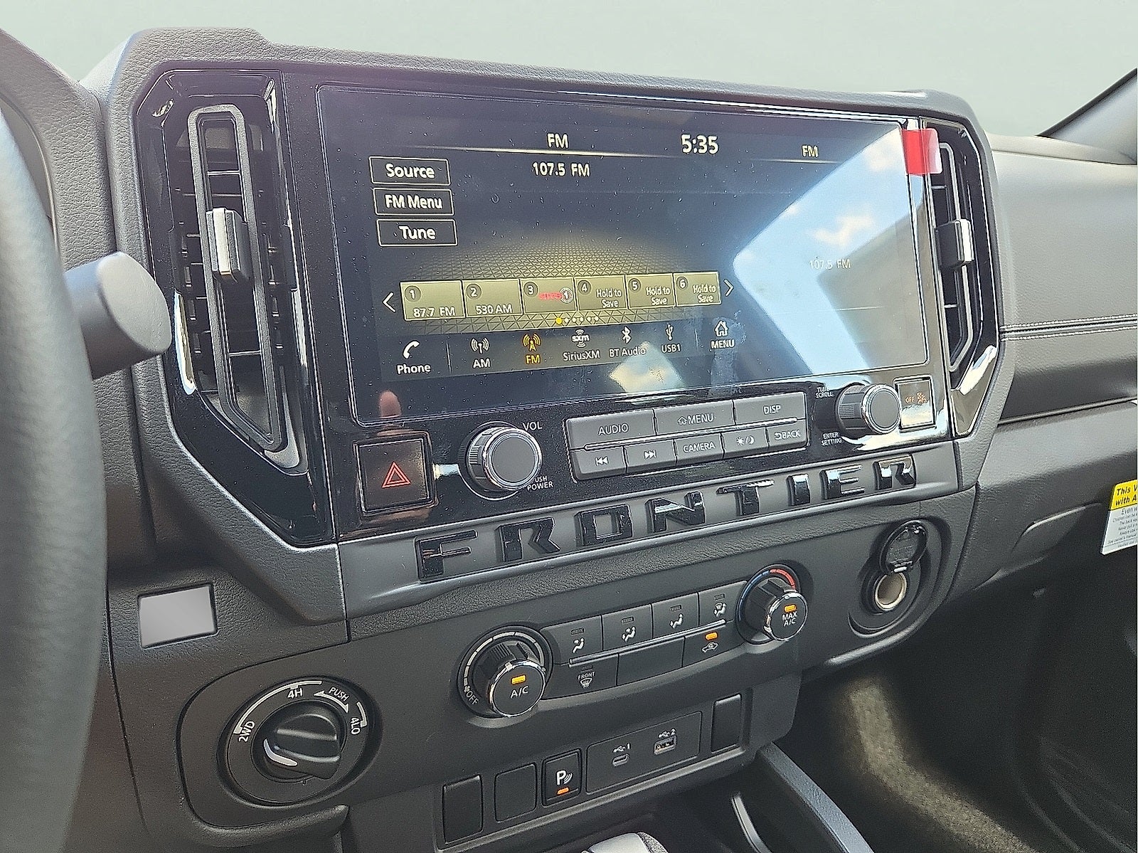 2026 Nissan Frontier Crew Cab SV