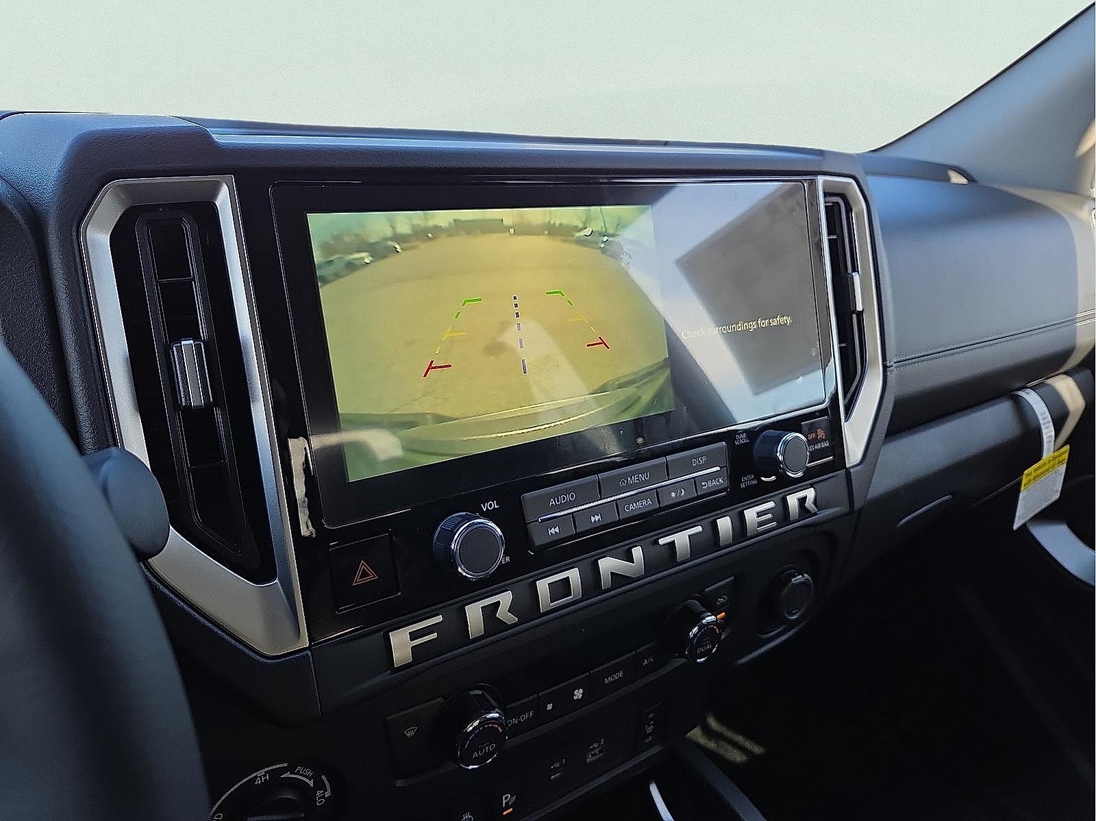 2026 Nissan Frontier Crew Cab SV