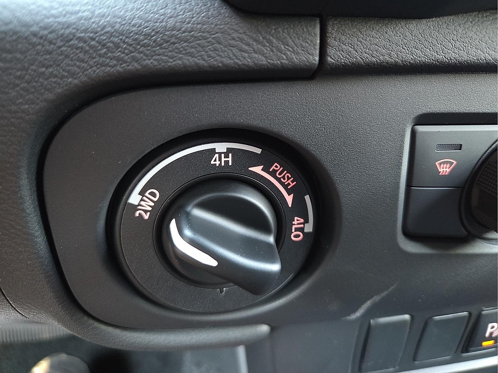 2025 Nissan Frontier Crew Cab PRO-4X®