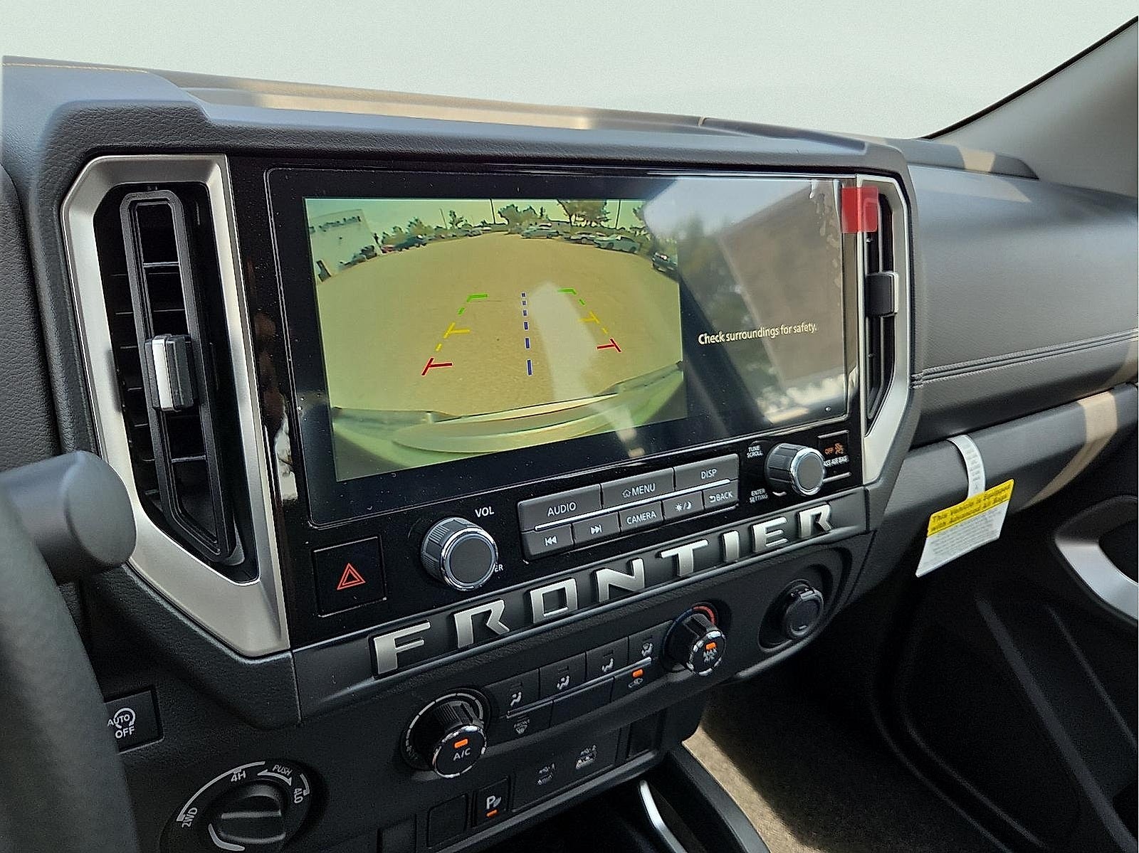 2026 Nissan Frontier Crew Cab SV