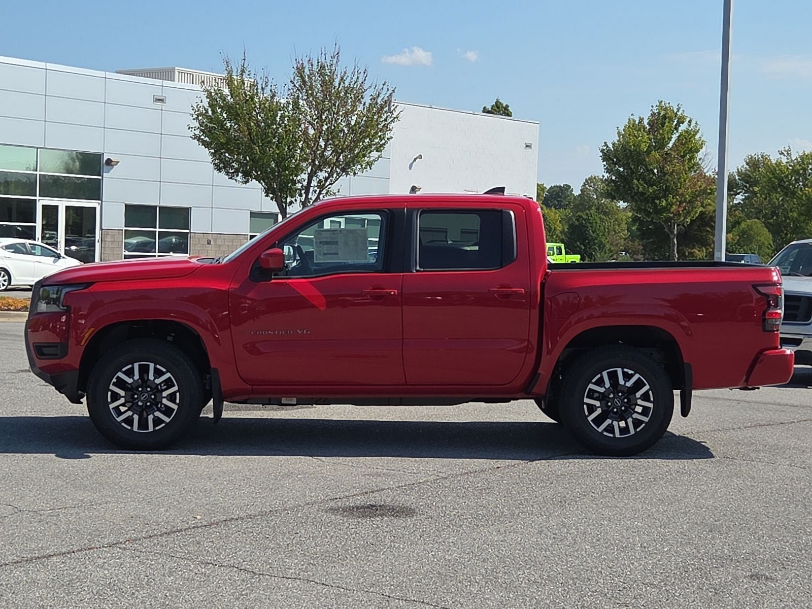 2027 Nissan Frontier SV