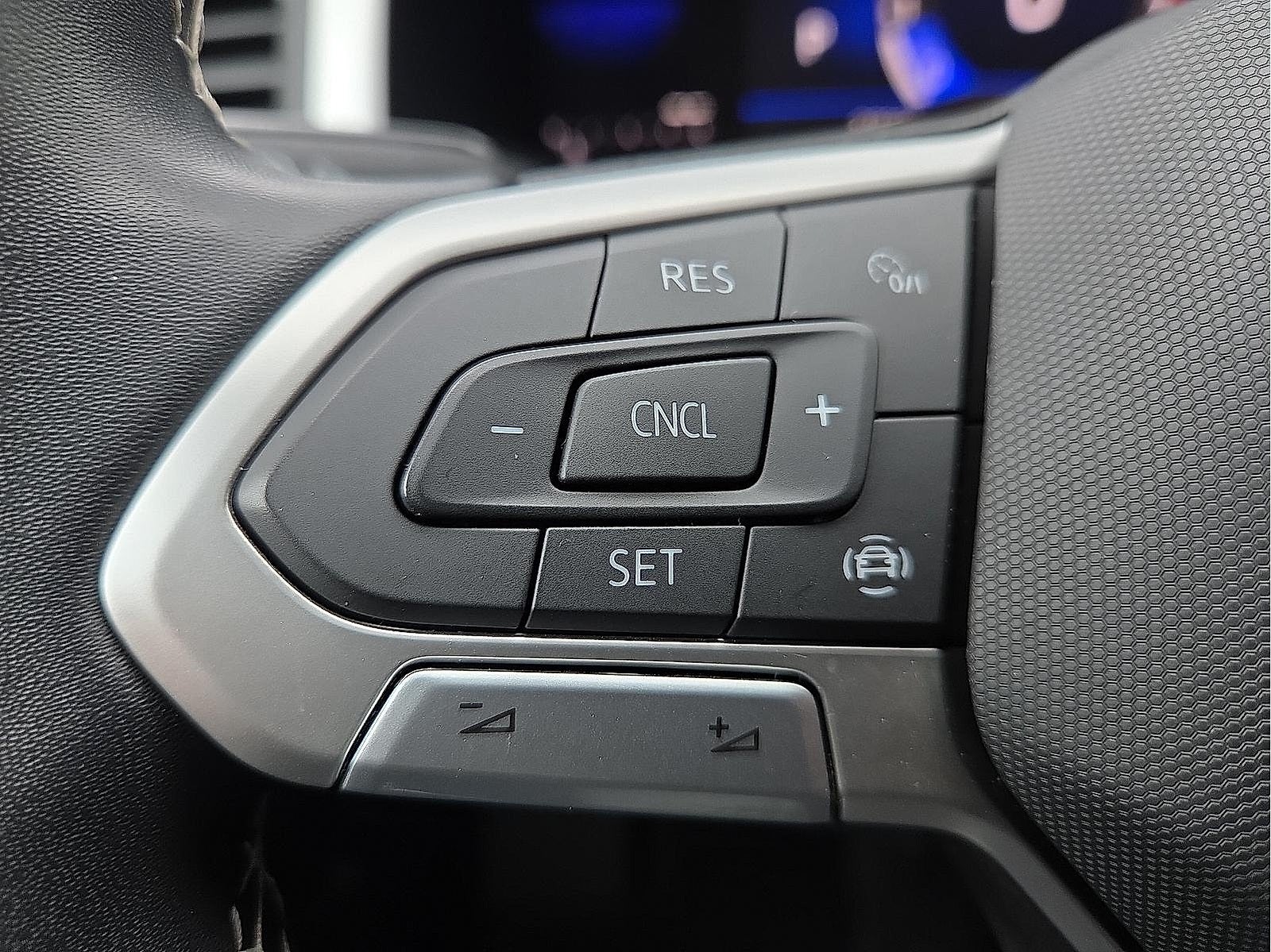 2023 Volkswagen Atlas 2.0T SE