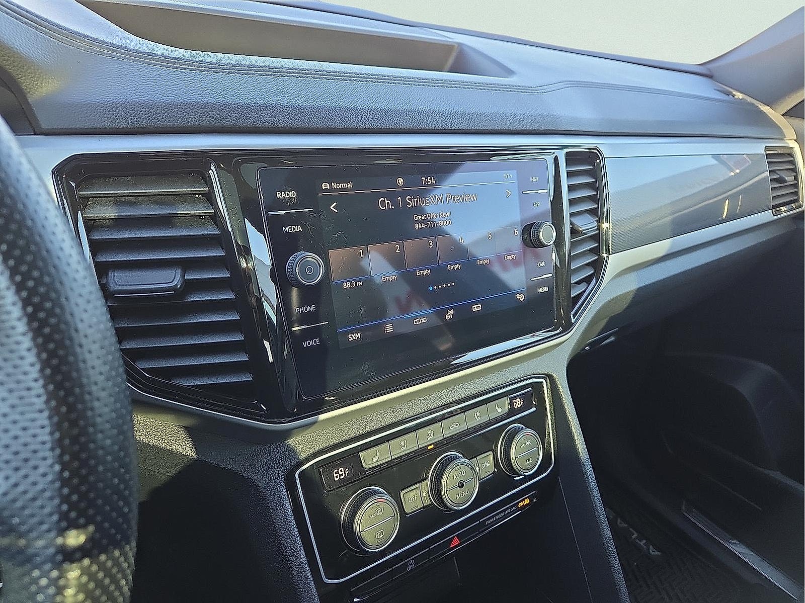 2023 Volkswagen Atlas Cross Sport 3.6L V6 SEL Premium R-Line