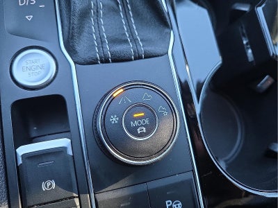 2023 Volkswagen Atlas Cross Sport 3.6L V6 SEL Premium R-Line