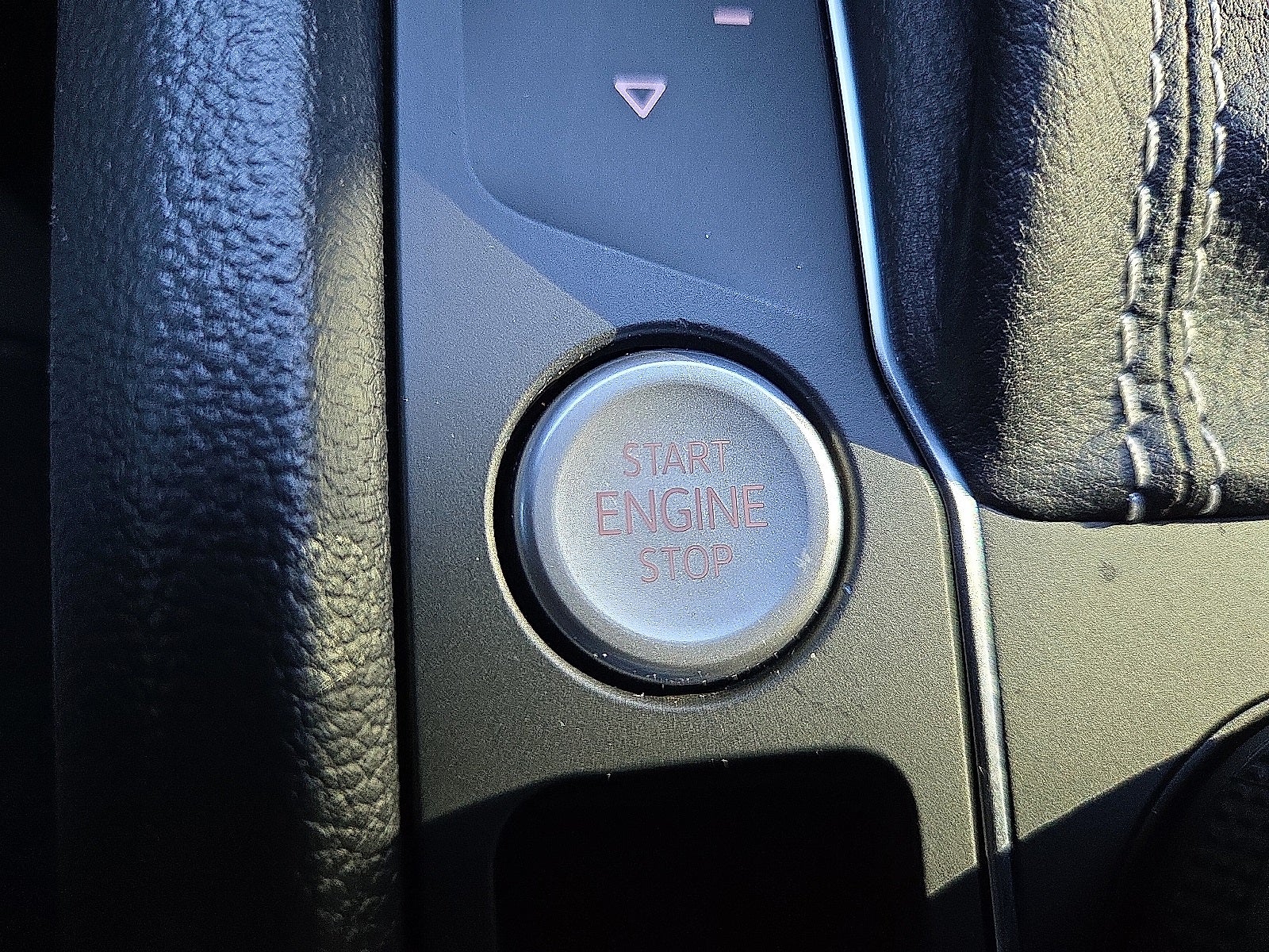 2023 Volkswagen Atlas Cross Sport 3.6L V6 SEL Premium R-Line