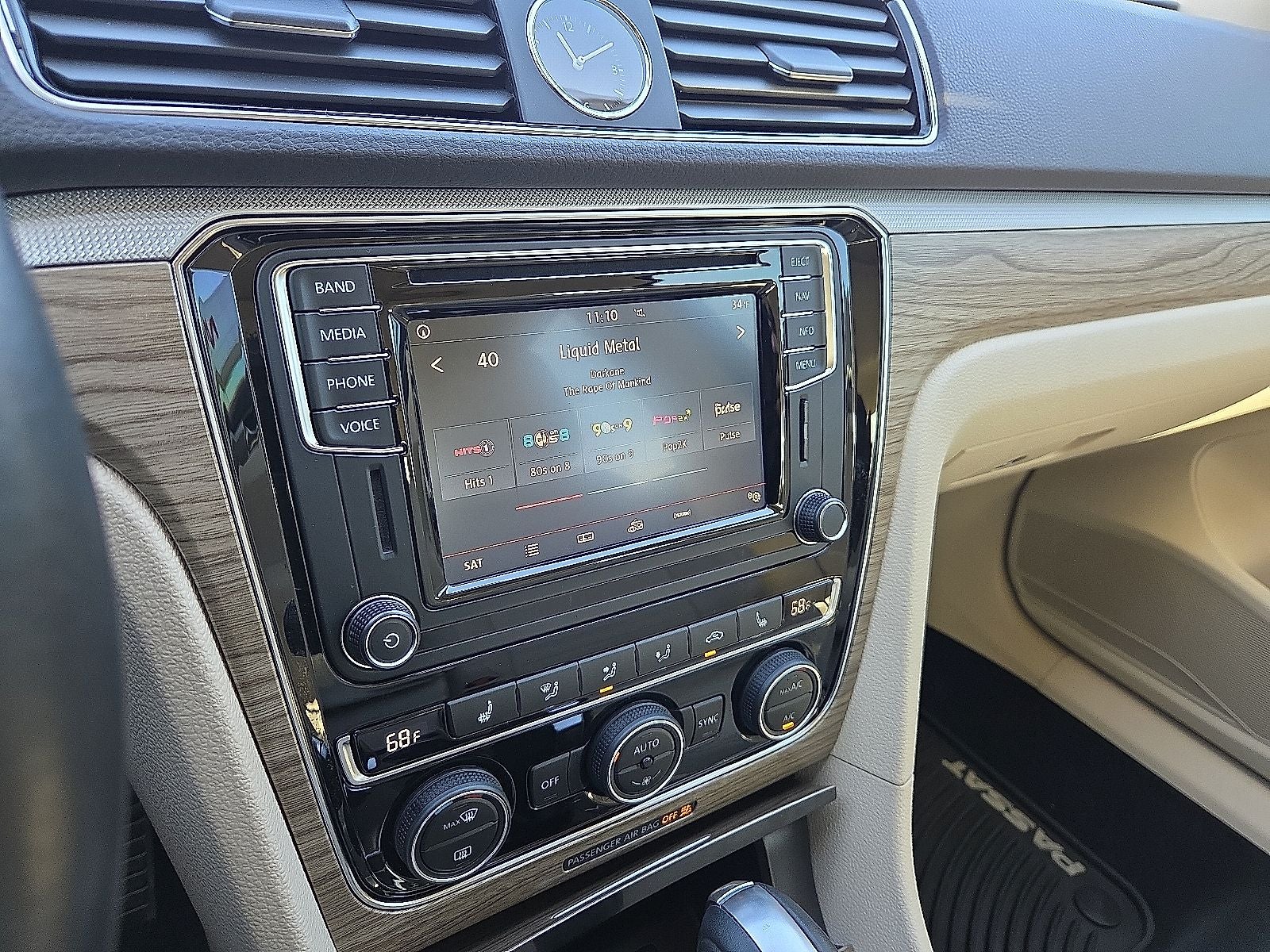 2017 Volkswagen Passat SEL Premium