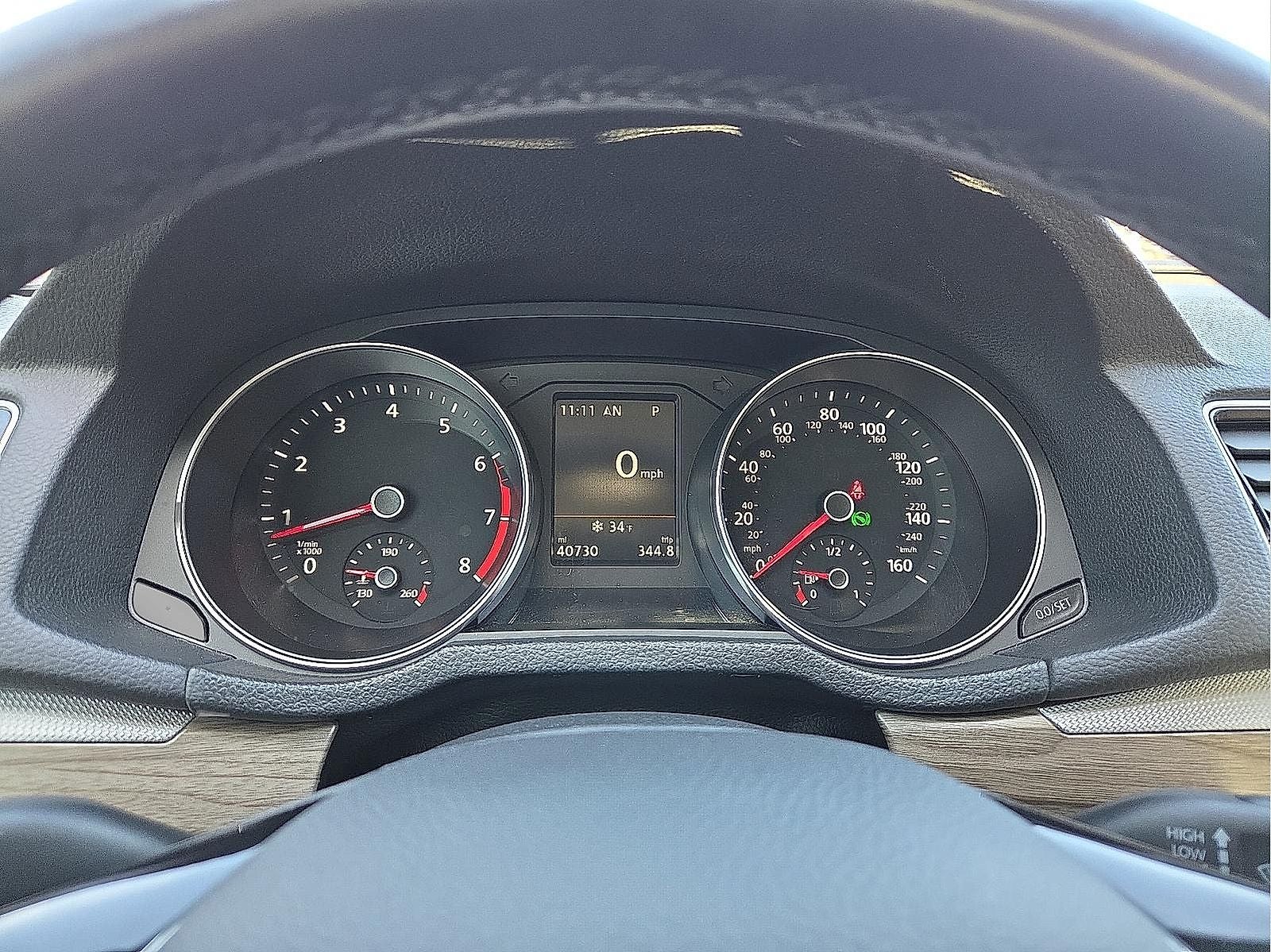 2017 Volkswagen Passat SEL Premium