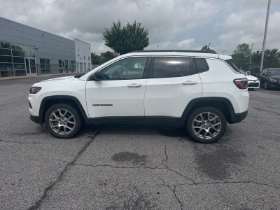 2022 Jeep Compass Latitude Lux
