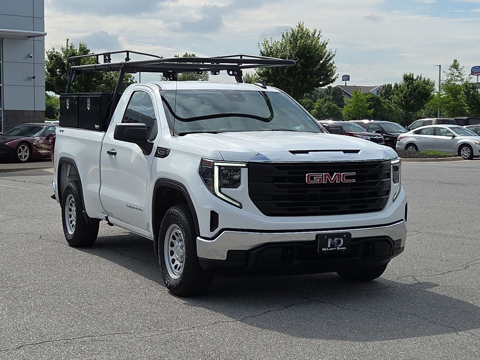 2025 GMC Sierra 1500 Pro