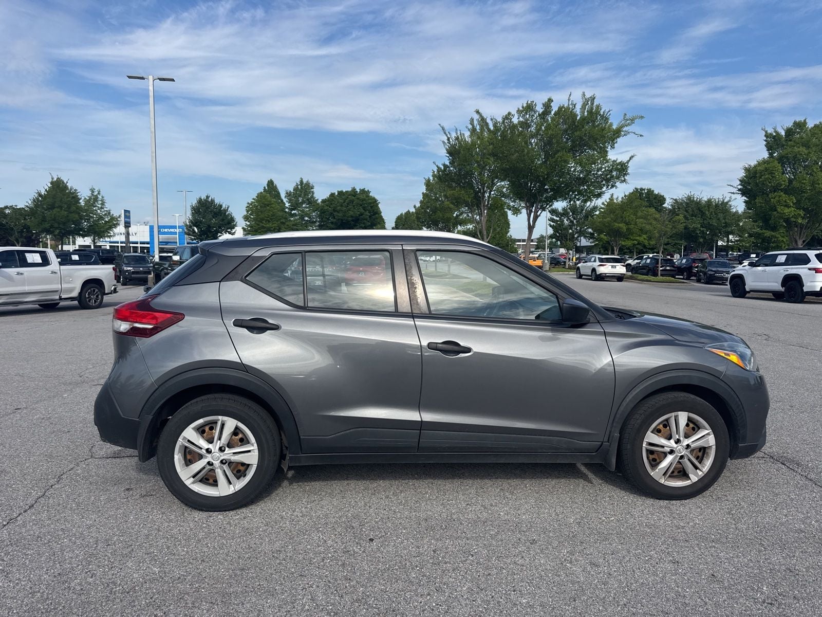 2019 Nissan Kicks S