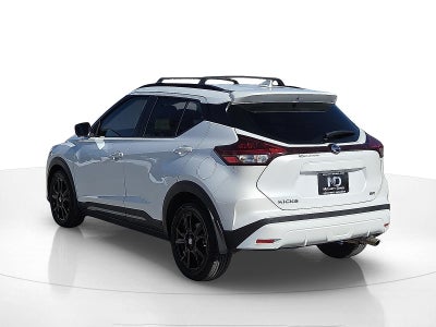 2021 Nissan Kicks SR