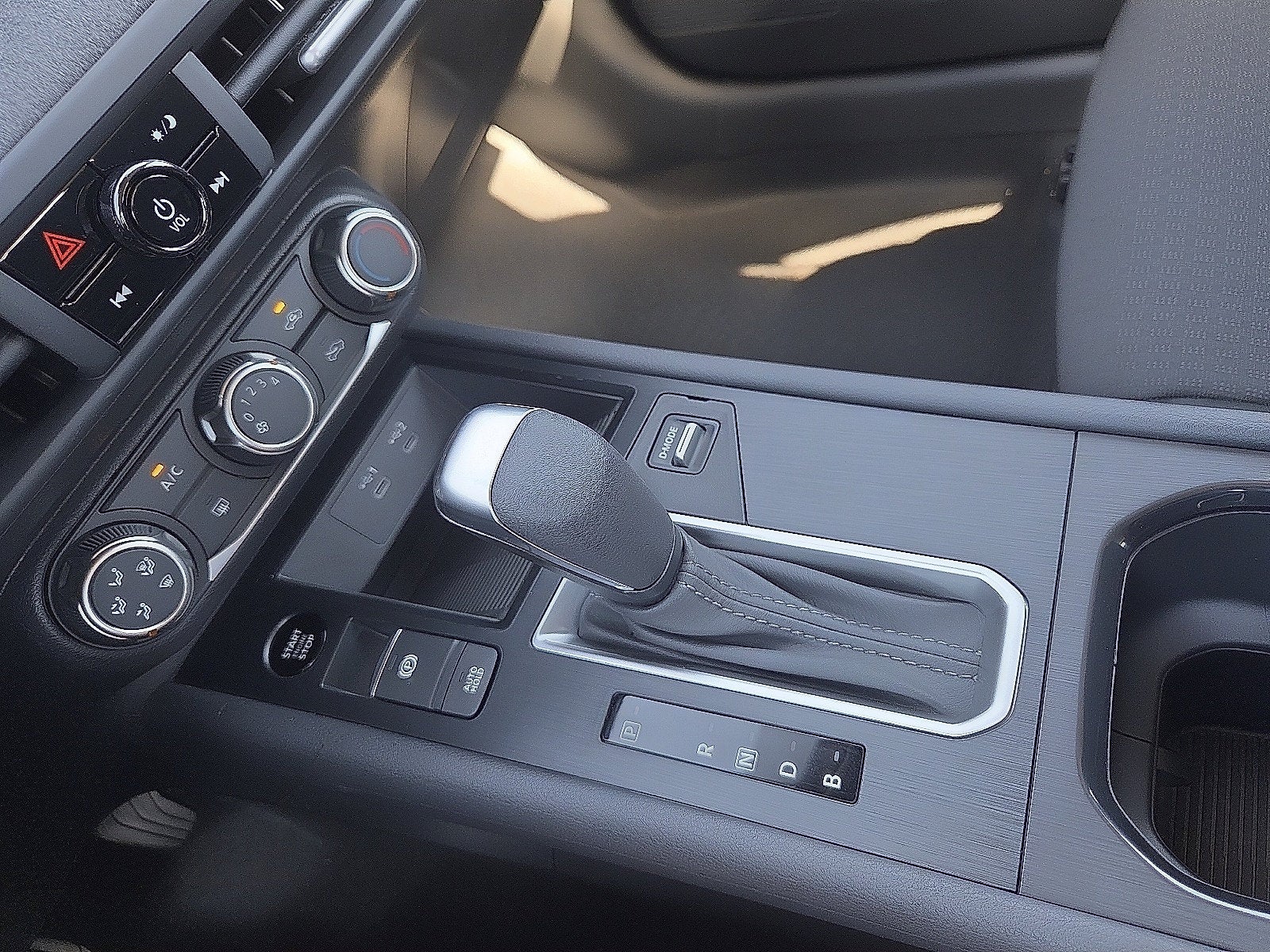 2027 Nissan Kicks S