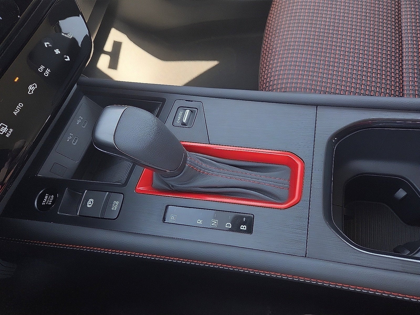 2027 Nissan Kicks SR