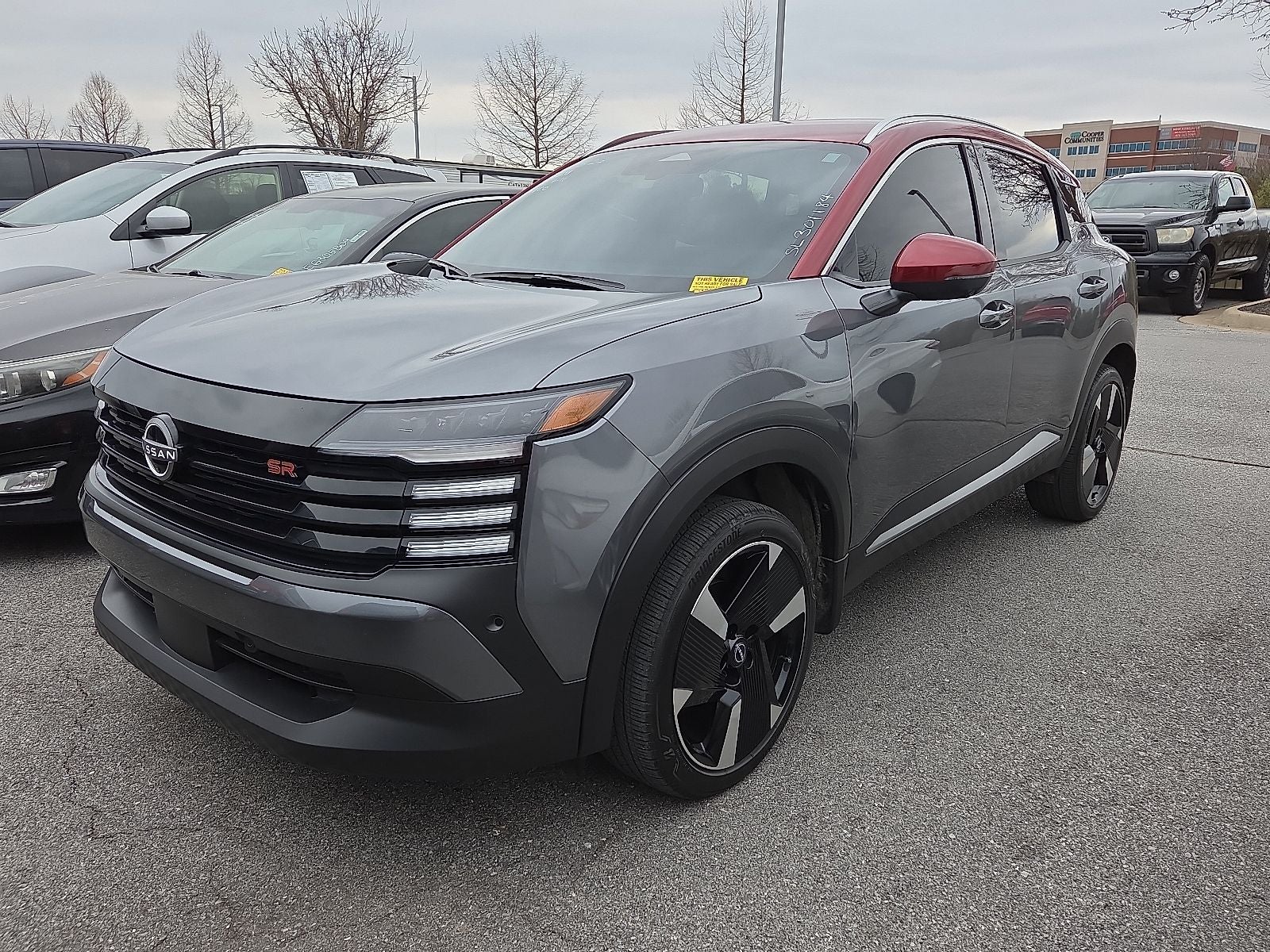 2025 Nissan Kicks SR