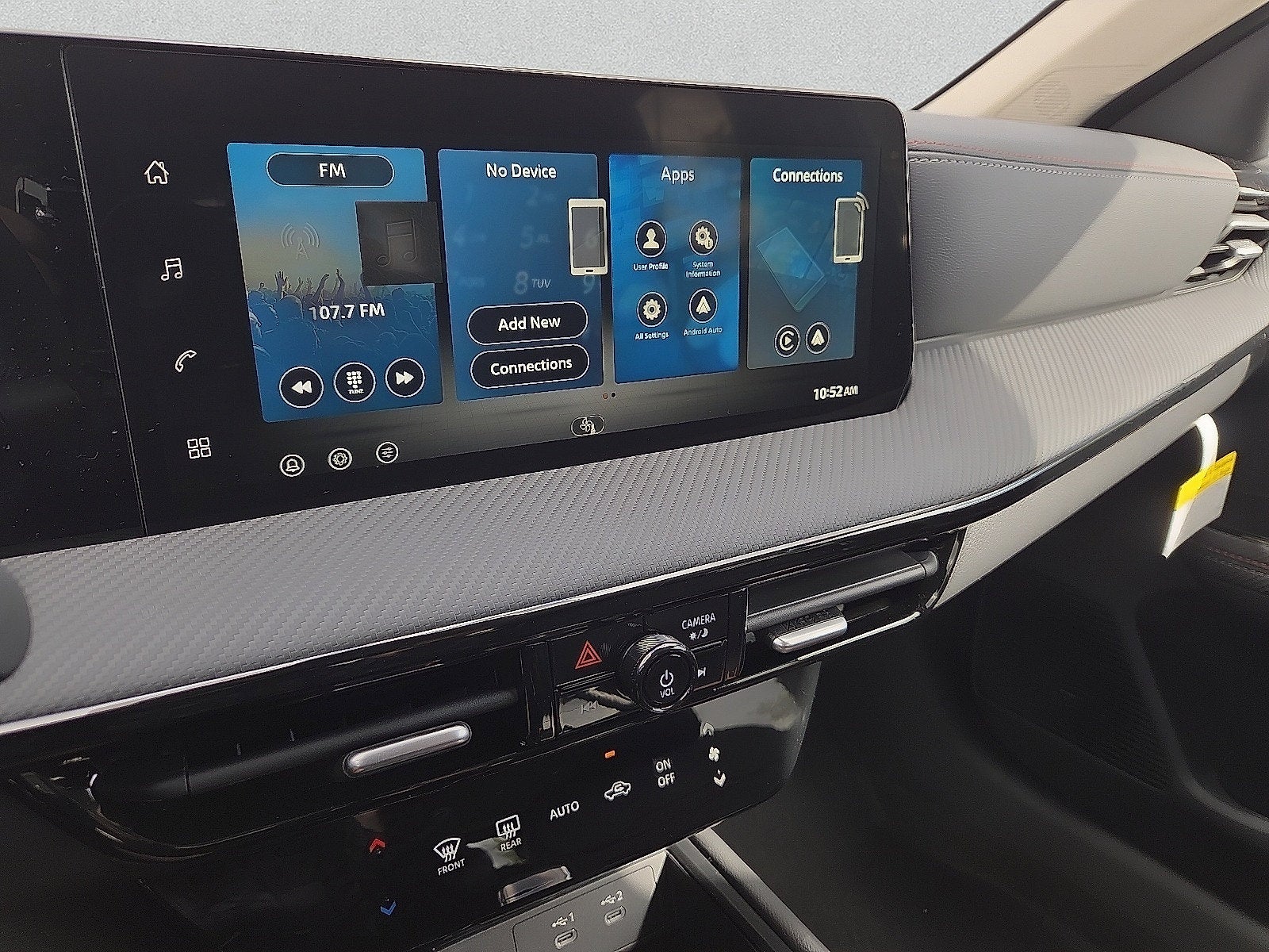 2027 Nissan Kicks SR