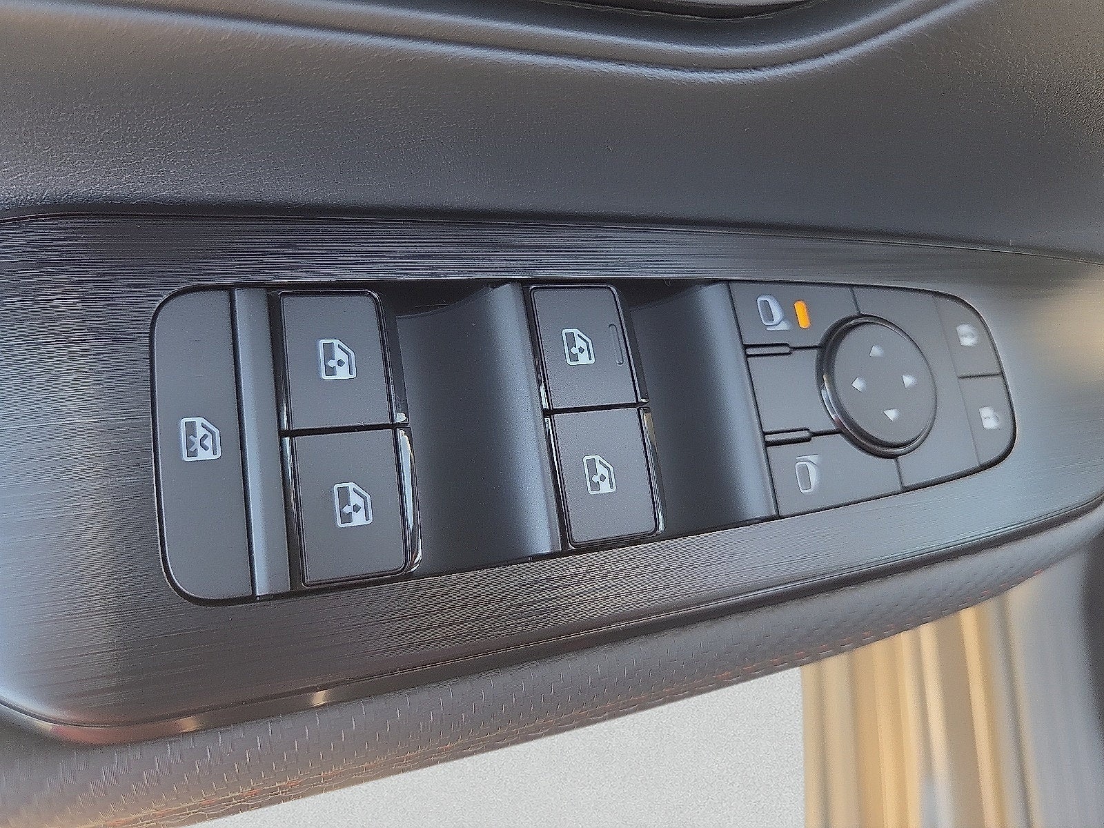 2027 Nissan Kicks SR