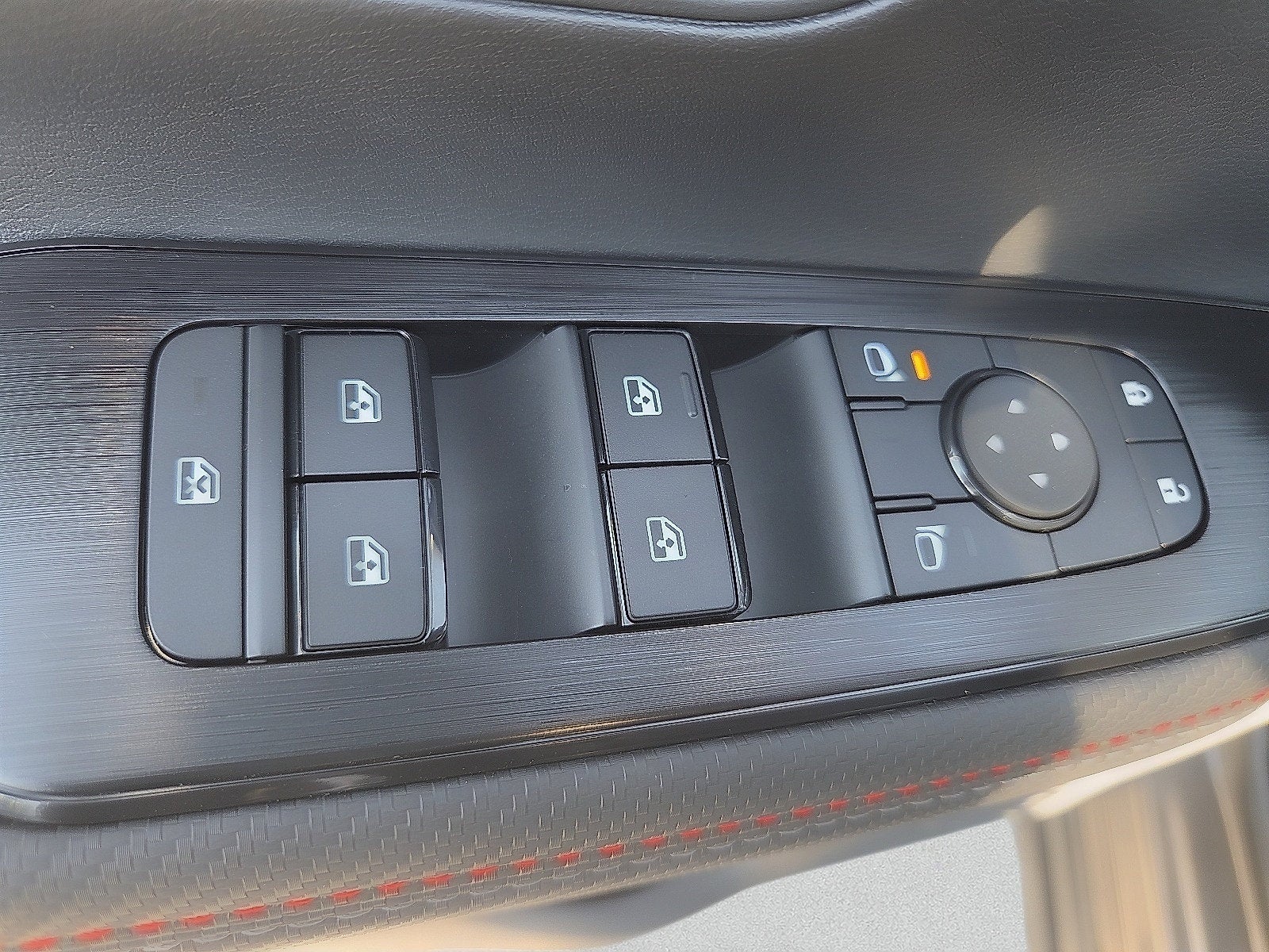 2027 Nissan Kicks SR
