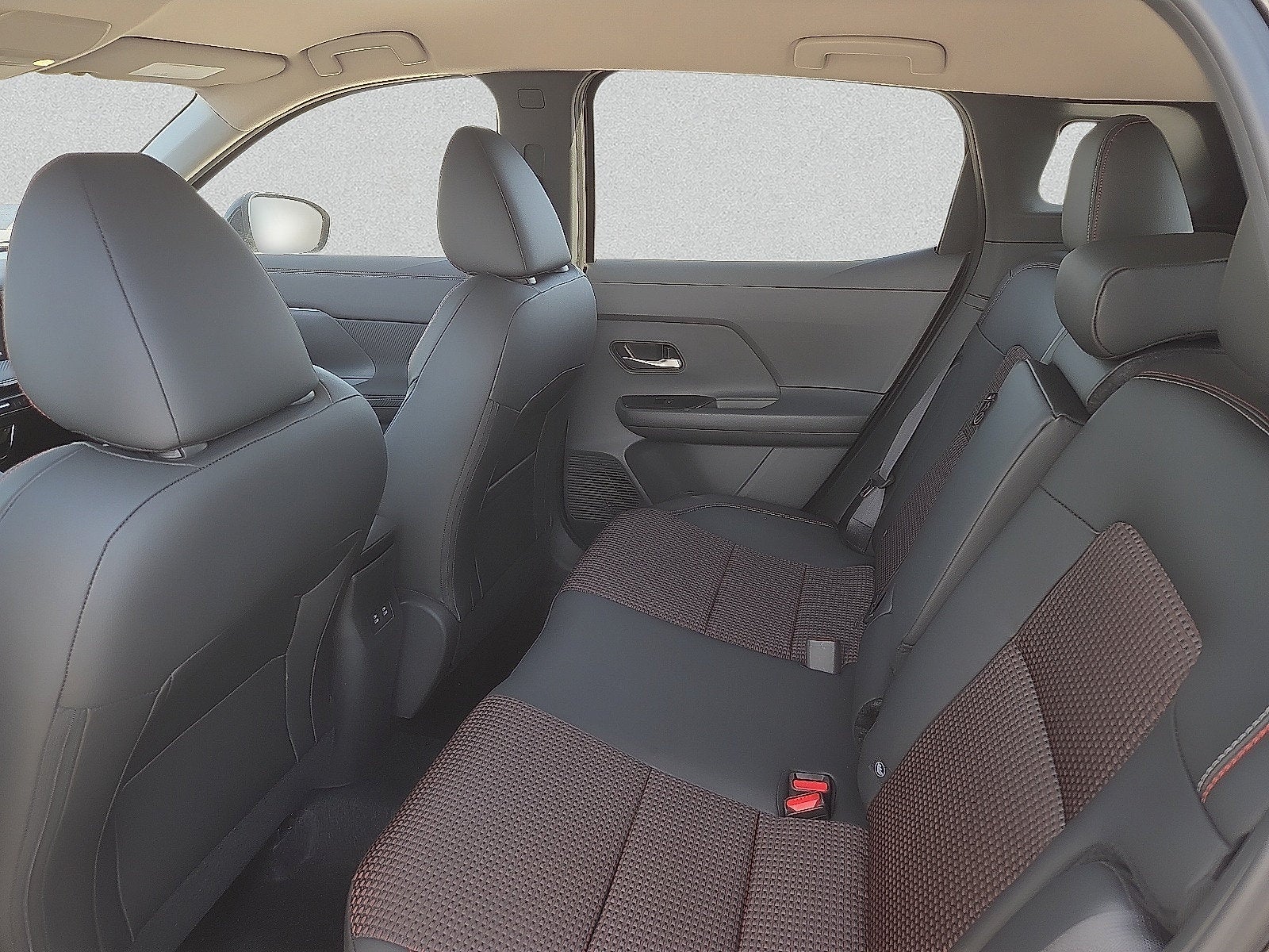 2027 Nissan Kicks SR