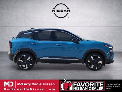 2025 Nissan Kicks SR