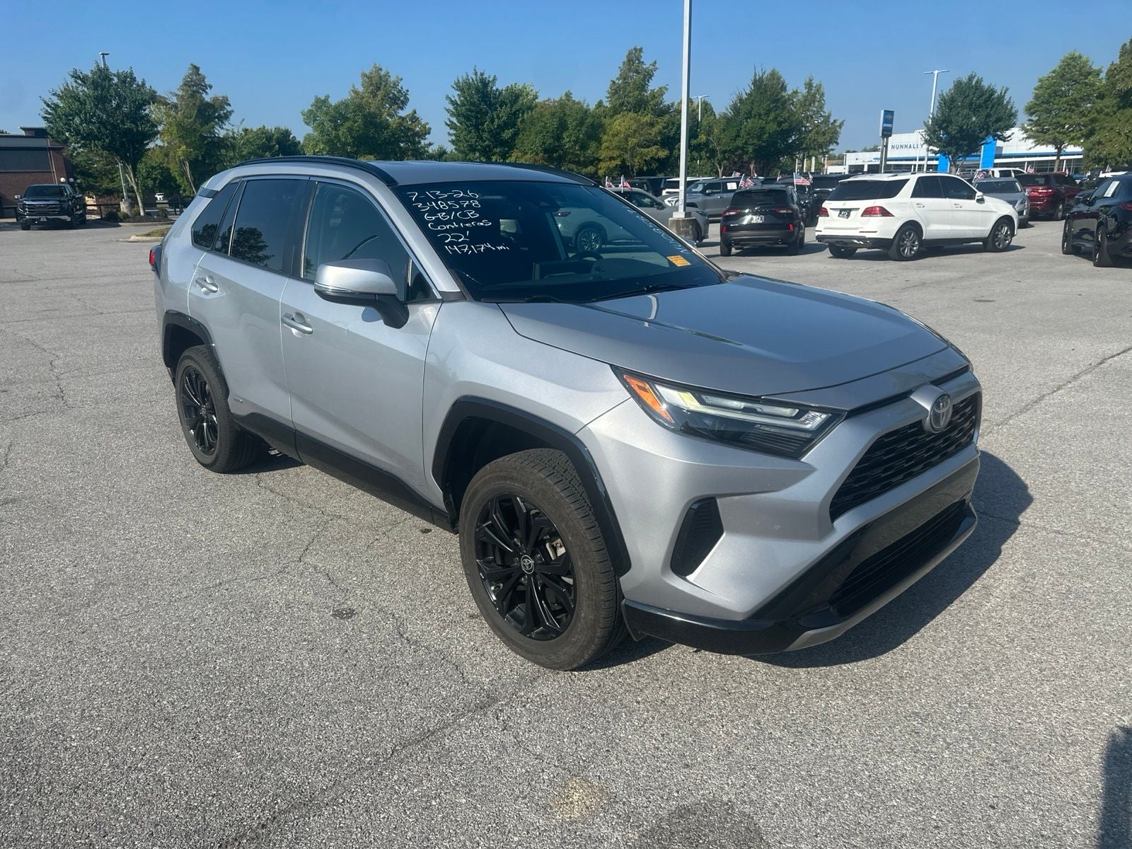 2022 Toyota RAV4 Hybrid SE