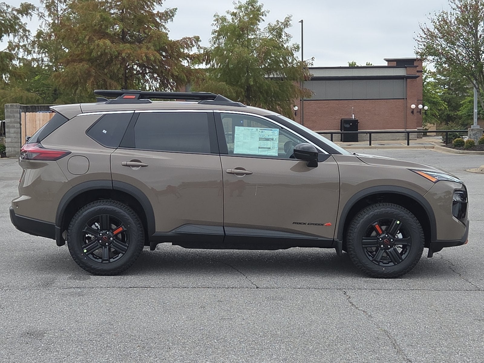 2027 Nissan Rogue SV