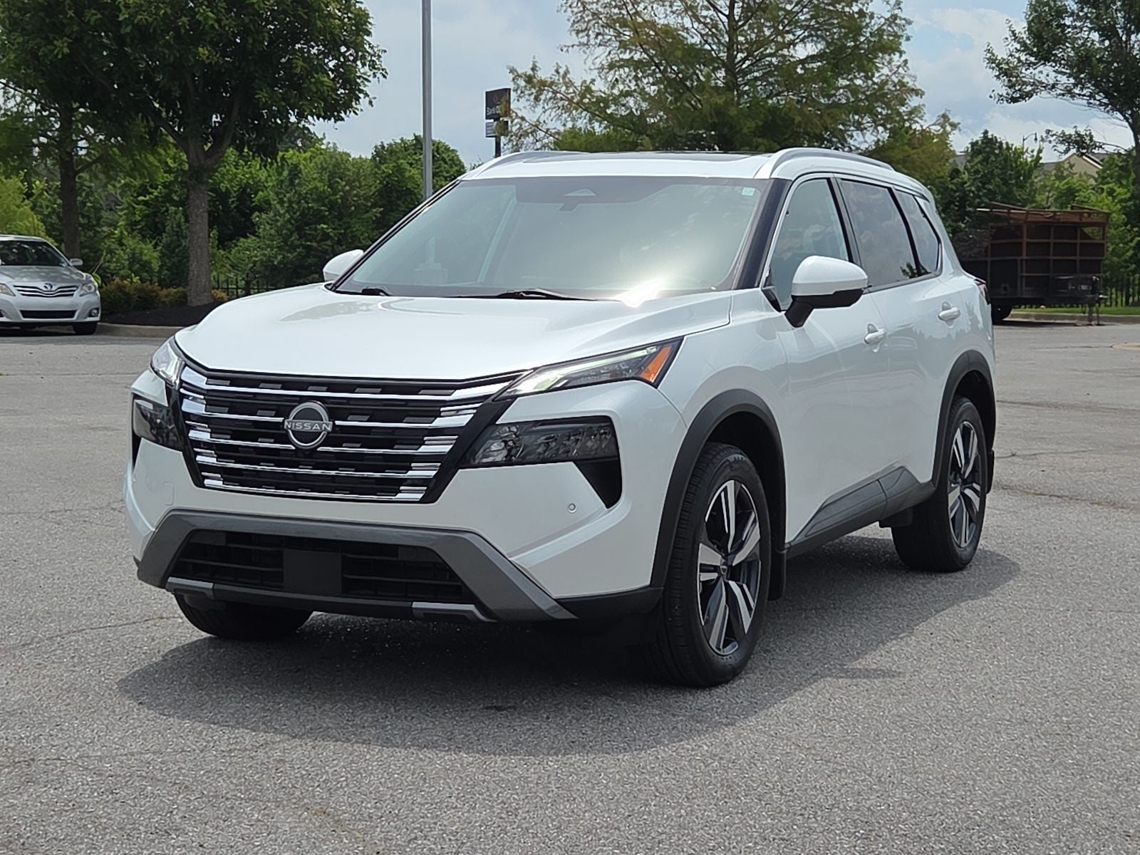2024 Nissan Rogue SL