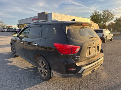 2019 Nissan Pathfinder SV