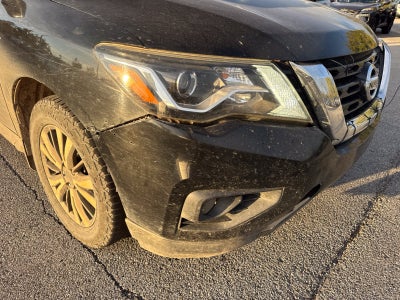 2019 Nissan Pathfinder SV