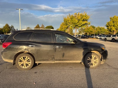 2019 Nissan Pathfinder SV