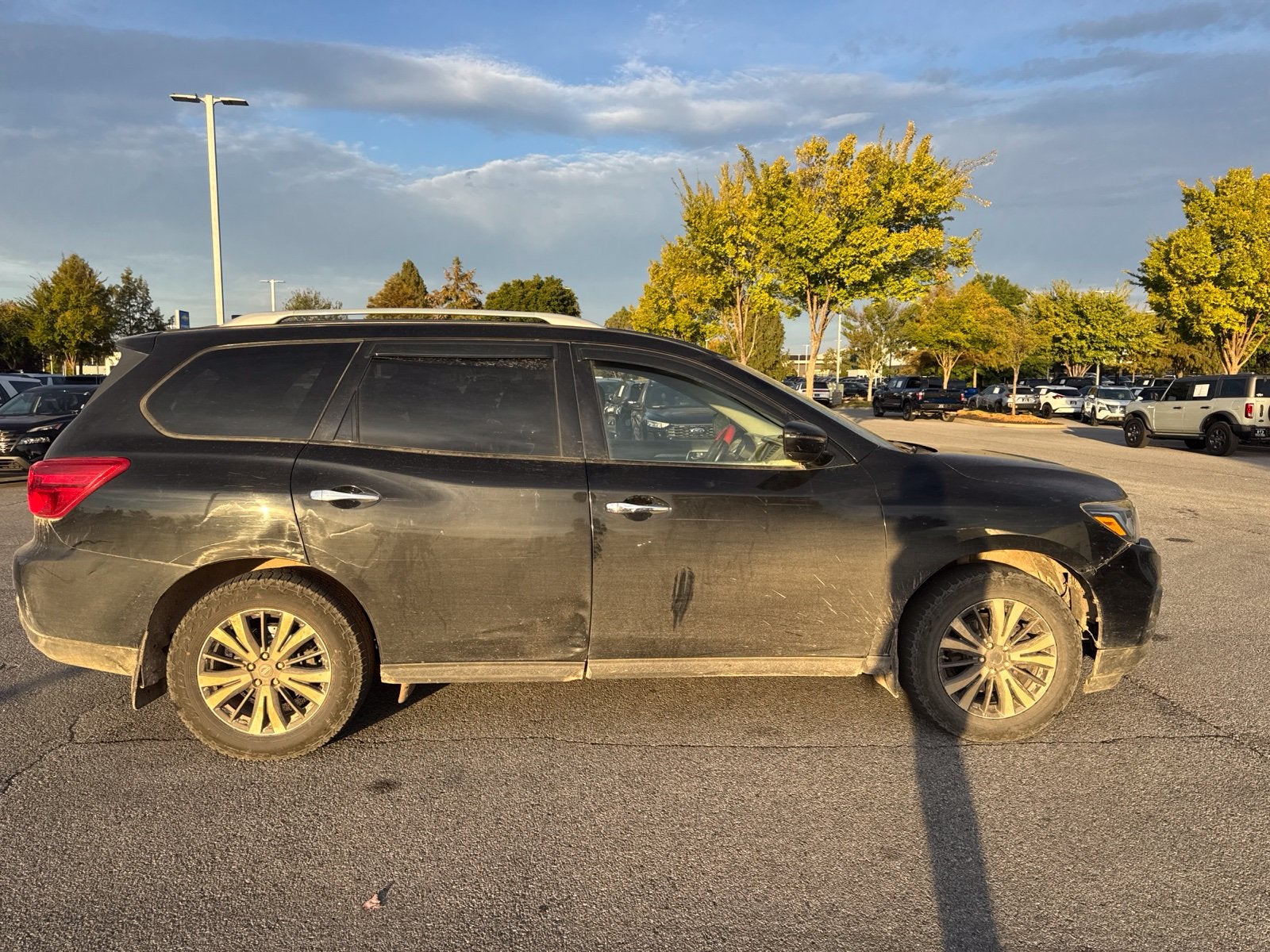 2019 Nissan Pathfinder SV