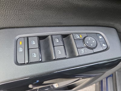 2023 Nissan Pathfinder SV