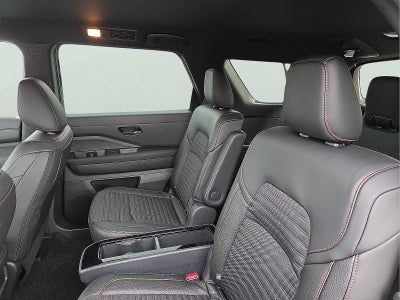 2025 Nissan Pathfinder Rock Creek®