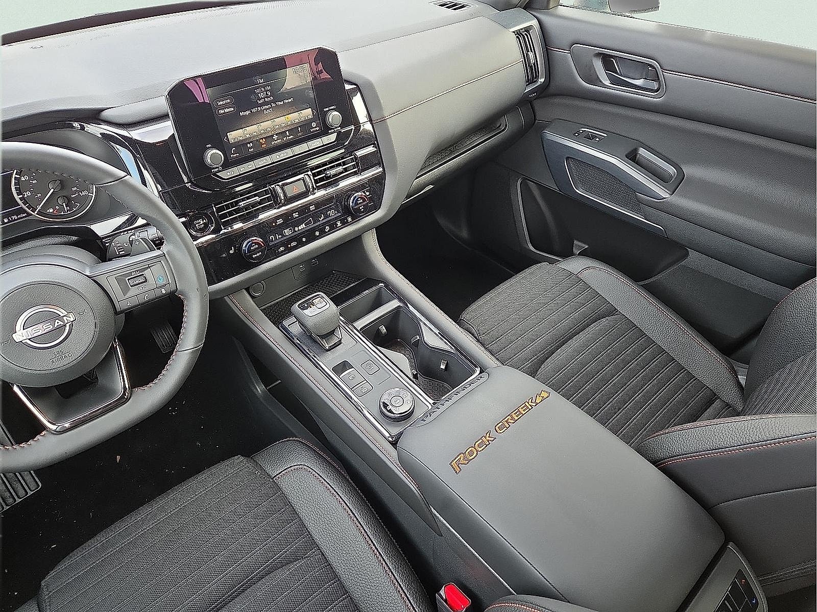 2025 Nissan Pathfinder Rock Creek®