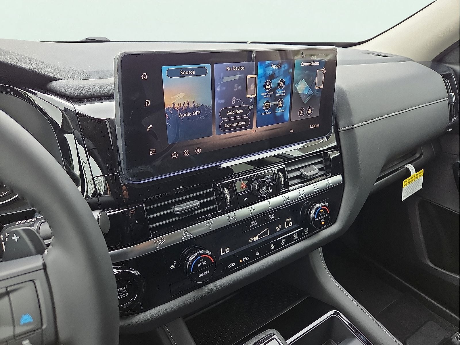 2026 Nissan Pathfinder SV