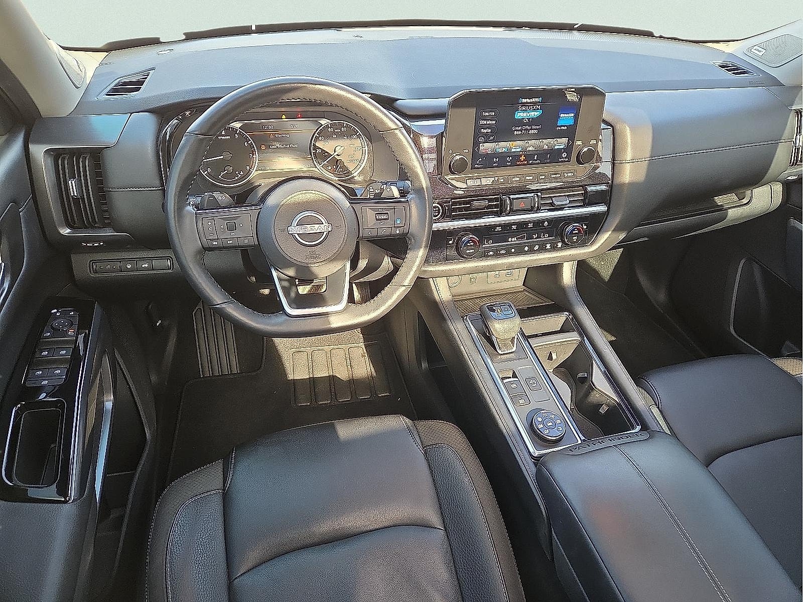 2023 Nissan Pathfinder SL