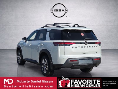 2026 Nissan Pathfinder SL