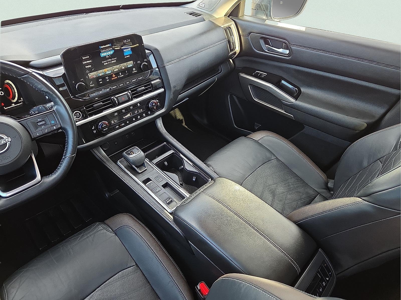 2022 Nissan Pathfinder Platinum