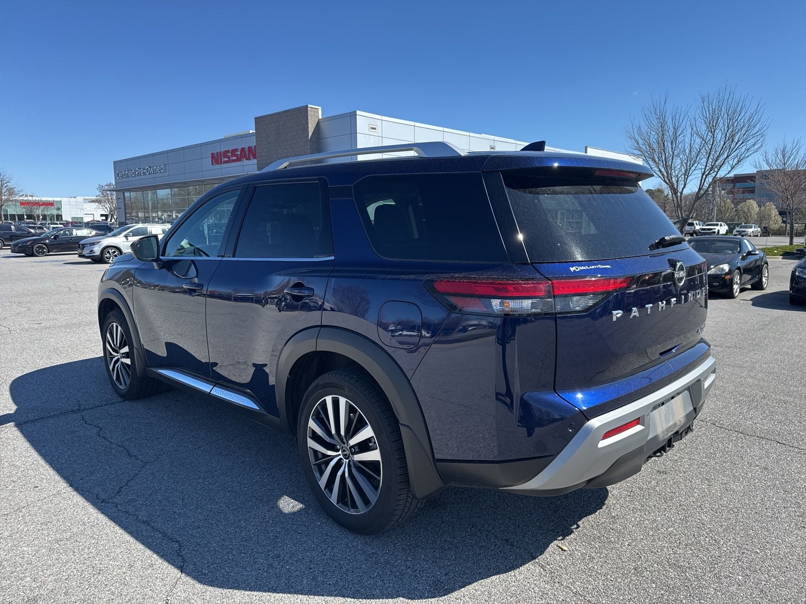 2022 Nissan Pathfinder Platinum