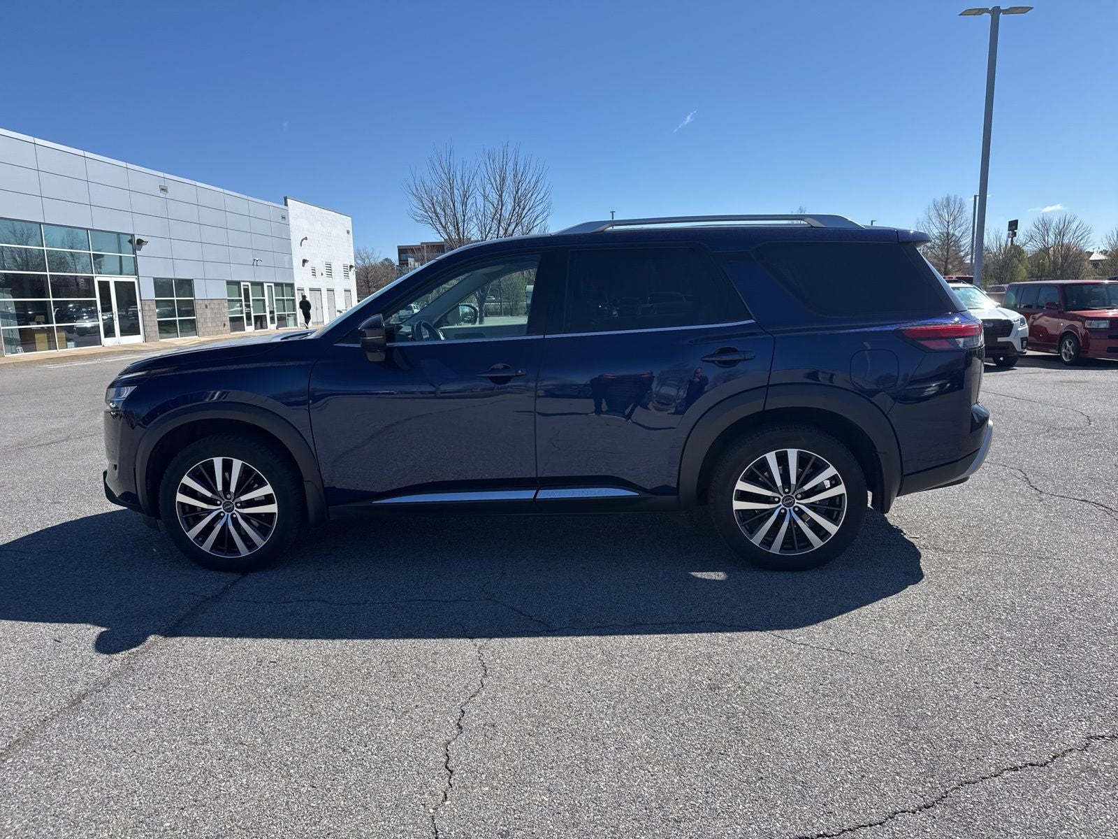 2022 Nissan Pathfinder Platinum