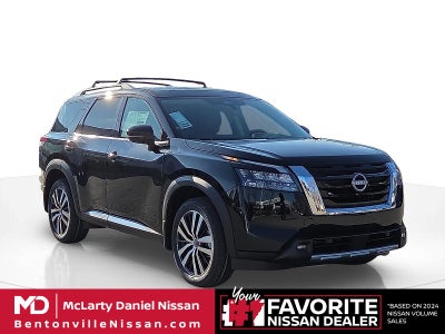 2025 Nissan Pathfinder Platinum