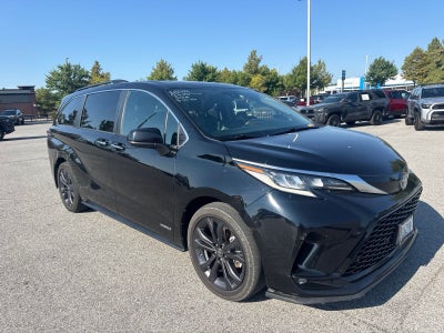 2021 Toyota Sienna XSE 7 Passenger