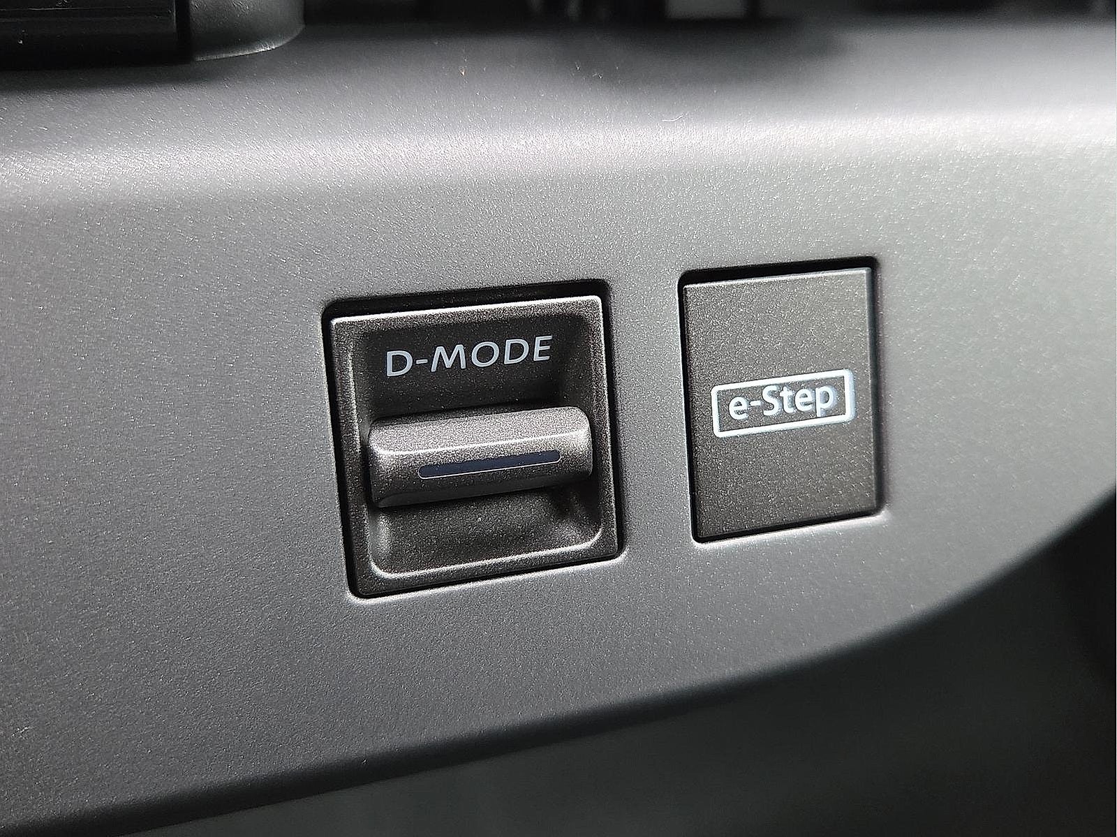 2026 Nissan Leaf Platinum+