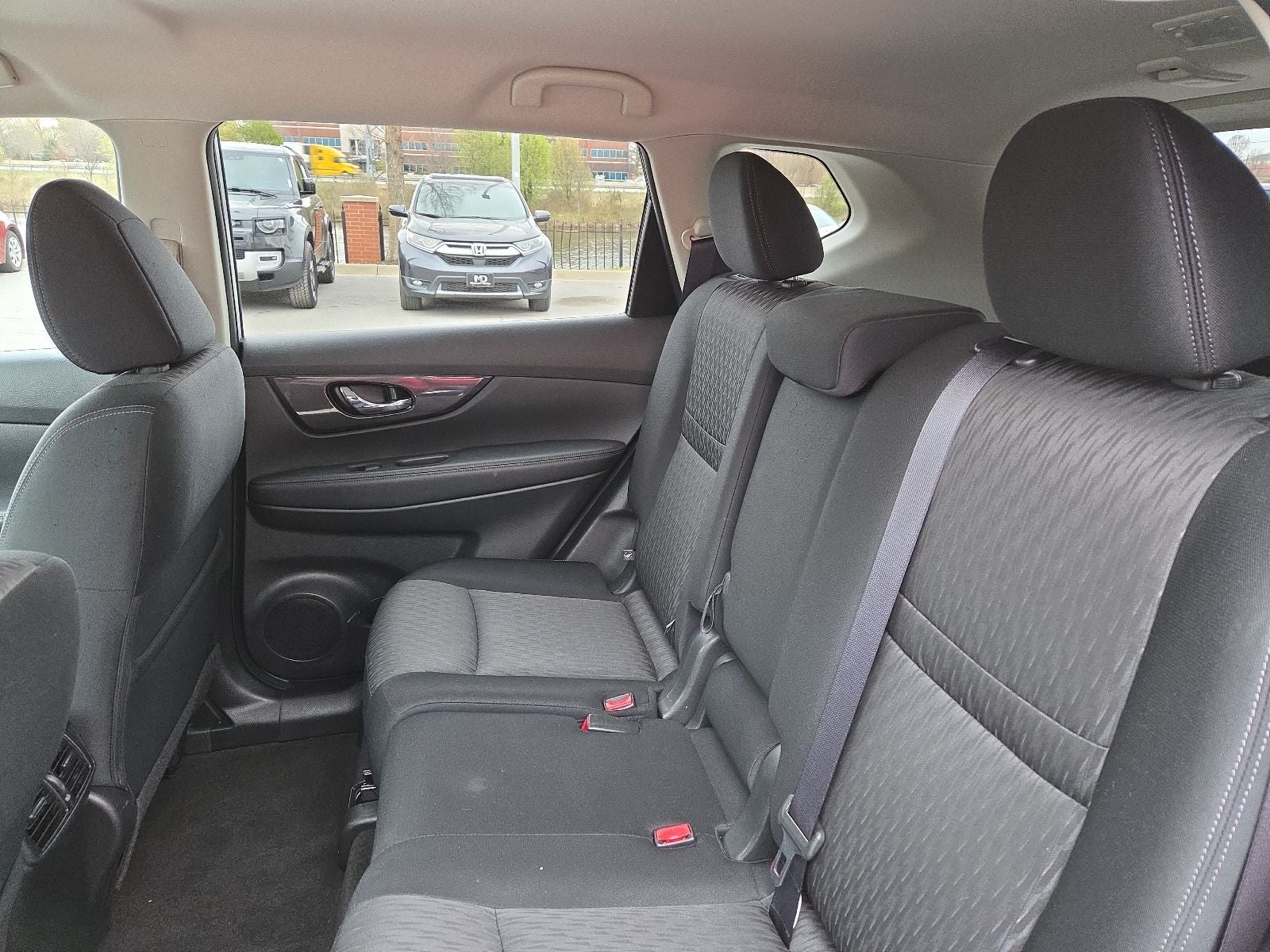 2017 Nissan Rogue SV