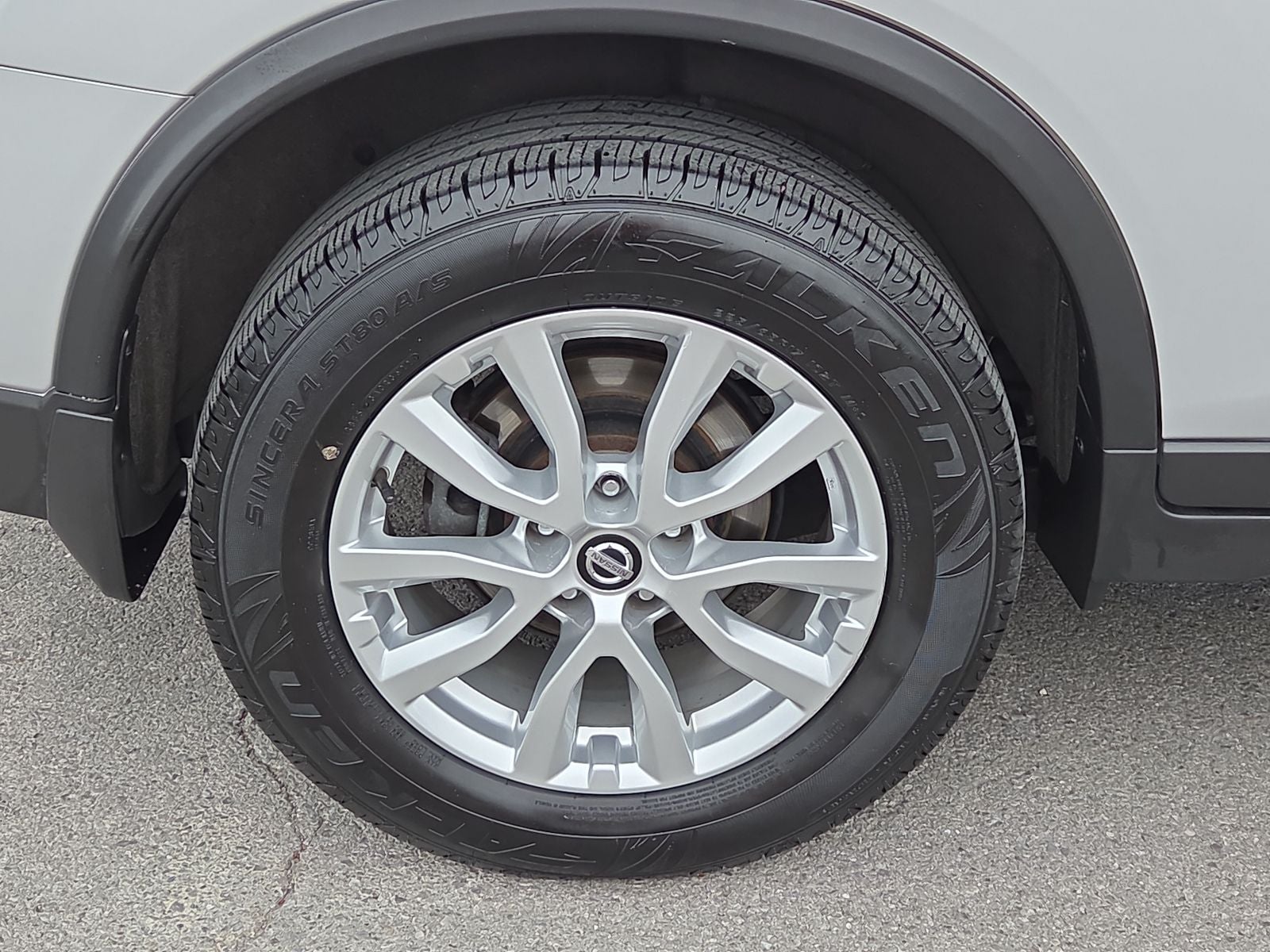 2017 Nissan Rogue SV