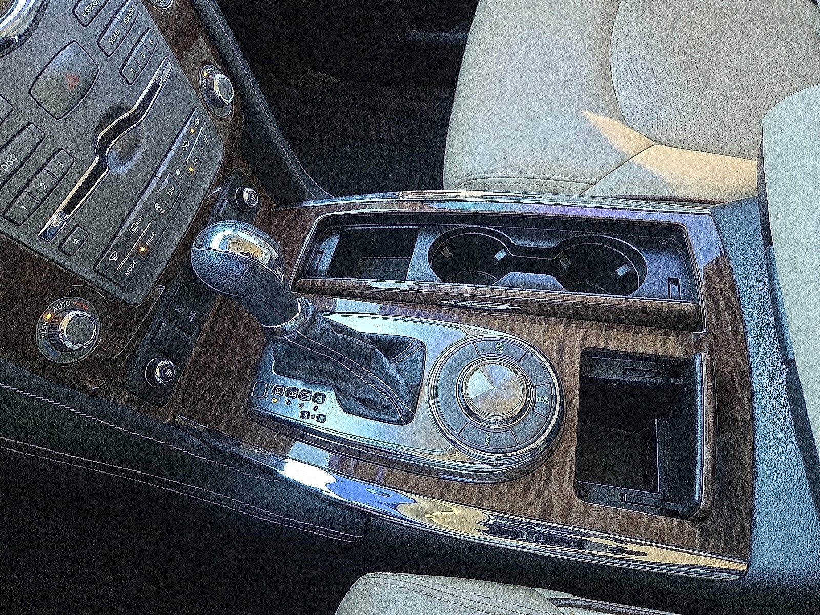 2020 Nissan Armada Platinum