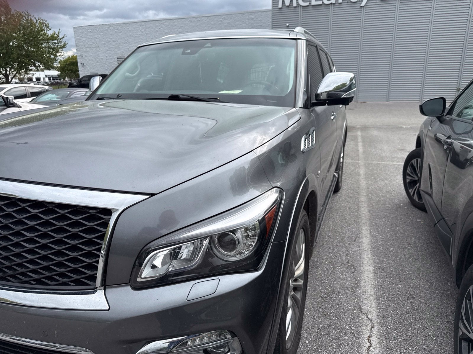 2017 INFINITI QX80 Base