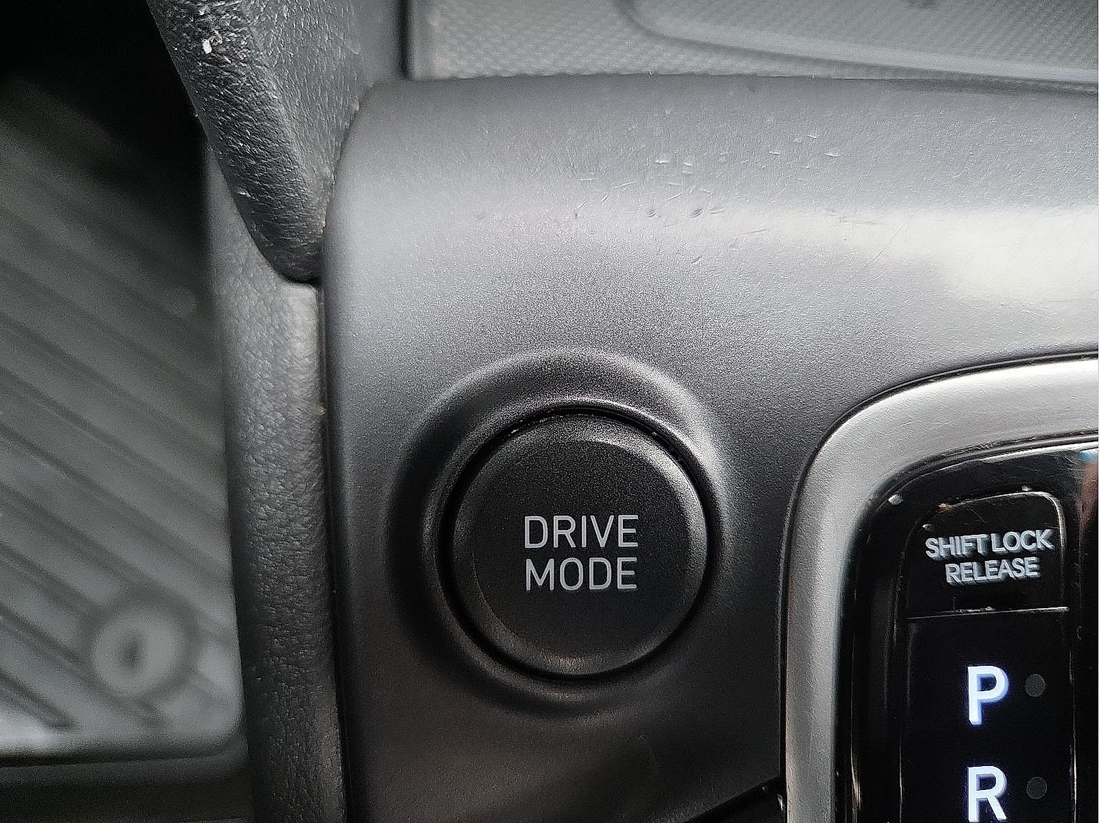 2020 Hyundai Kona SEL Plus