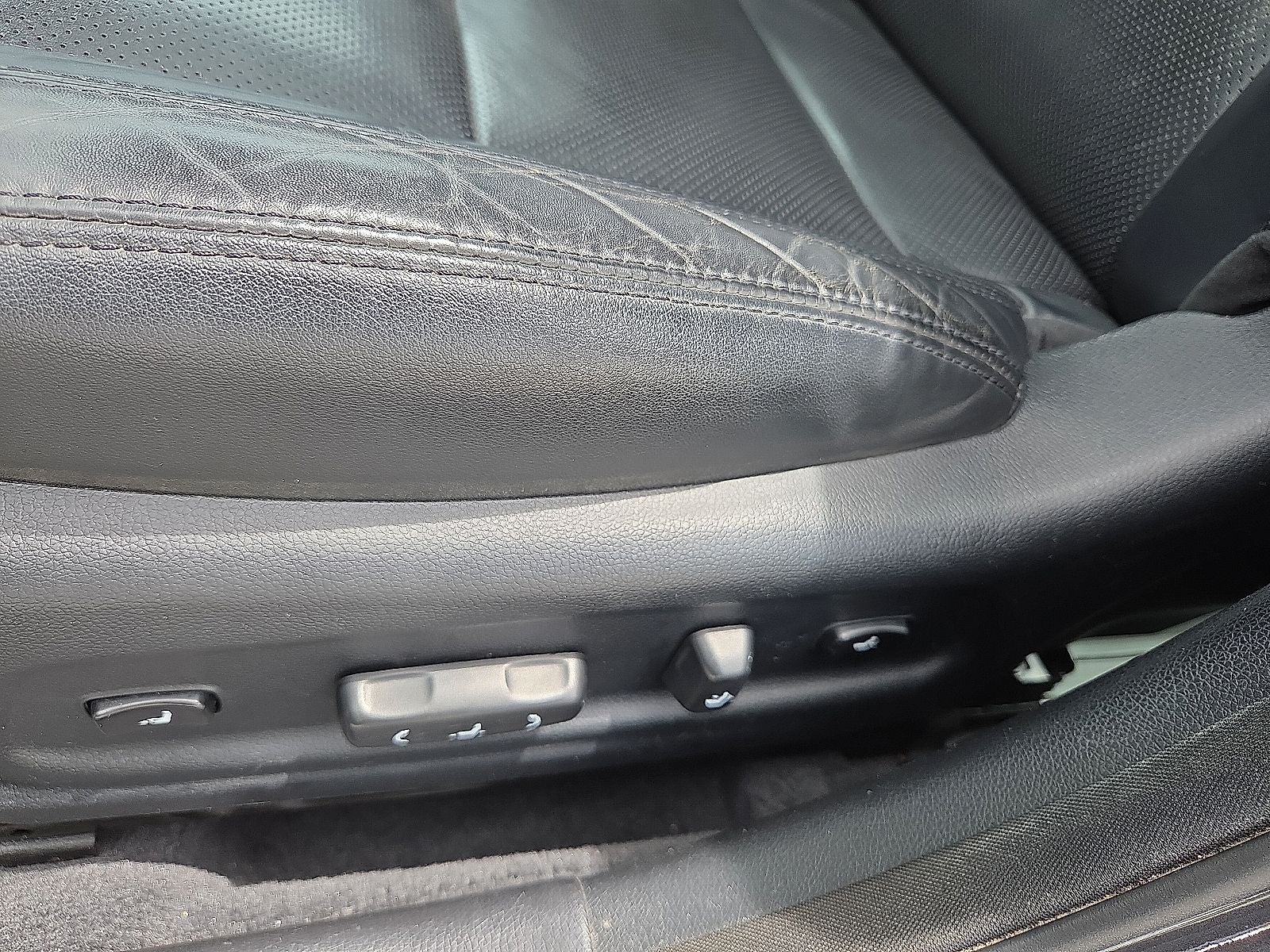 2016 Kia Cadenza Premium