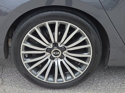 2016 Kia Cadenza Premium